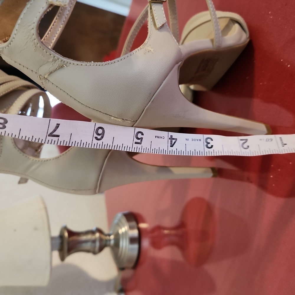 Bebe beige high heels size 6 - Picture 10 of 16